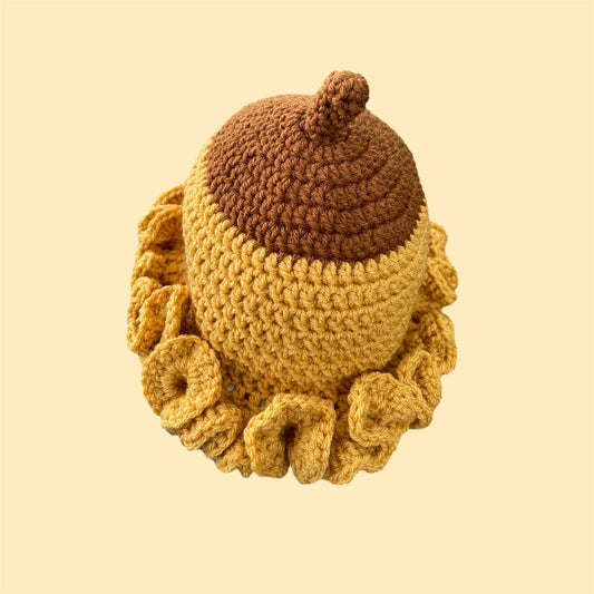 Banana ruffle hat